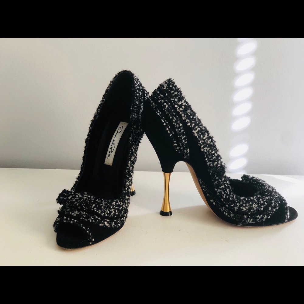 Oscar de la Renta Tweed Black/Gold Pumps